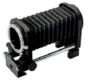 Макромех FJ-MR2151 для установки между объективом и камерой байонет Canon EOS.